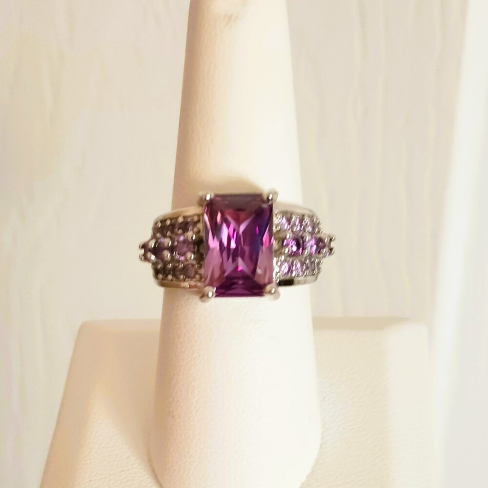 Purple Emerald Cut Ring 8 Silver Tone Jewelry with Side Baguettes